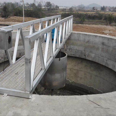 中心传动刮泥机